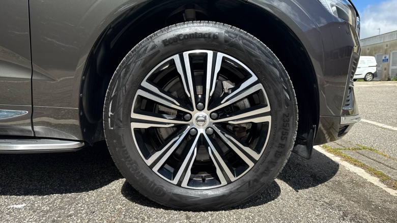 Volvo Xc60 2.0 B5P Inscription 5dr AWD Geartronic Petrol Estate